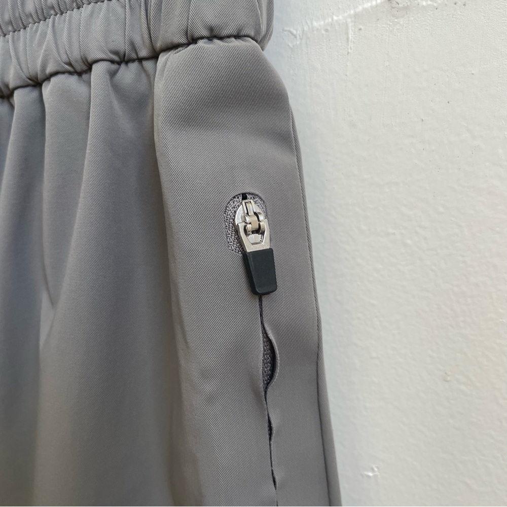 Jian Ye Basic Unit Gray Technical Track Jogger Pa… - image 5